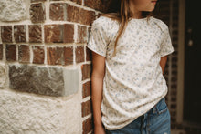 Load image into Gallery viewer, Fall Ribbed Floral Casual Tee